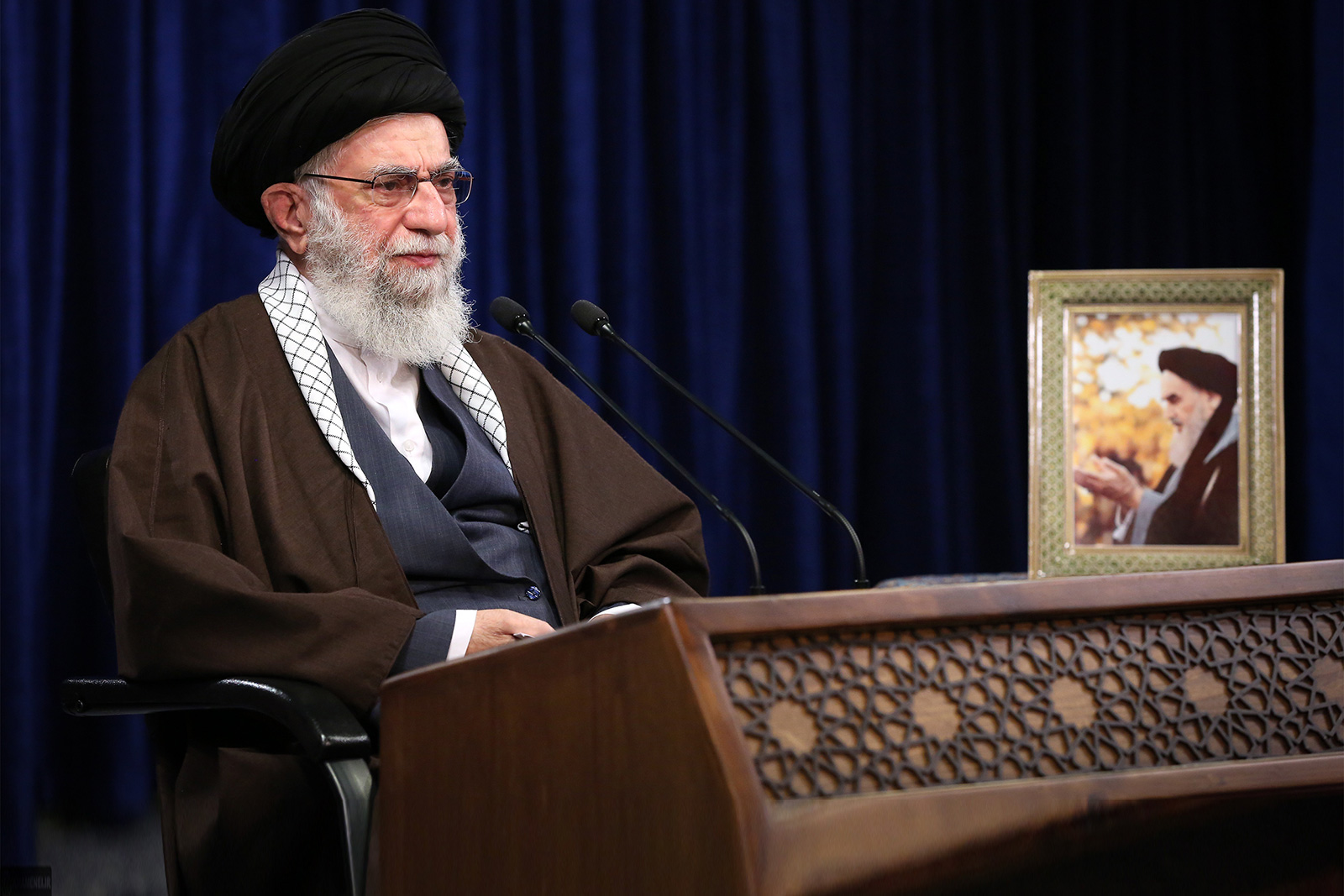 Ayatollah Khamenei: Only scoundrels like Trump can take pride in crimes against the Iranian nation