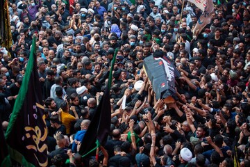 تصاویر/  تشییع میلیونی پیکر سید الطویرجاوی خطیب معروف نجف اشرف در کربلای معلی