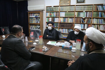 تفاوت امام و مدیر / رسانه حوزه، نمونه موفق امام محله را به تصویر بکشد