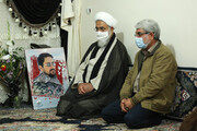 حضور امام جمعه قزوین در منزل شهید مدافع حرم زکریا شیری