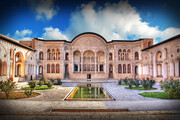مردم را با زیبایی ها و محاسن معماری ایرانی و اسلامی آشنا کنیم