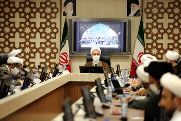 تصاویر/ نشست ستاد هماهنگی جمعیتی نهادهای حوزوی و دانشگاهی در مرکز مدیریت حوزه‌های علمیه