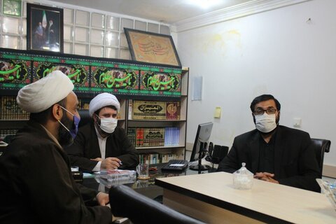 بالصور/ الاجتماع الأول لمجلس الوقف في حوزة محافظة كردستان الإيرانية