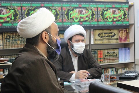 بالصور/ الاجتماع الأول لمجلس الوقف في حوزة محافظة كردستان الإيرانية
