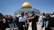مسجد الاقصی کی نماز جمعہ میں ہزاروں فلسطینی شریک ہوئے