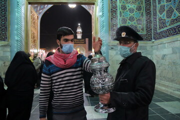 خدمت رسانی به زائران با رعایت دستورالعمل‌های بهداشتی در حال اجرا است