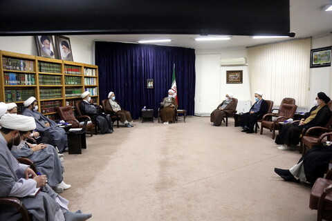 نشست اعضای شورای سیاستگذاری مرکز مطالعات راهبردی حوزه‌های علمیه با آیت الله اعرافی