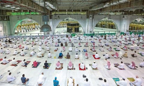 مسجد الحرام کو 7 ماہ بعد نمازیوں کے لیے کھول دیا گیا