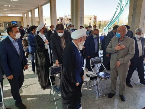 تصاویر/ حضور آیت الله سلیمانی در مراسم بهره برداری چندین پروژه دانشگاه کاشان