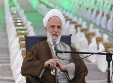 مرحوم آیت الله یزدی عمر خود را فدای دین و اسلام و حوزه های علمیه کرد