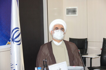 پاسخگویی به ۲۰ هزار سؤال دانش‌آموزان 