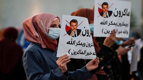 اردن کے عوام کا فرانسیسی گستاخوں کے خلاف شدید احتجاج