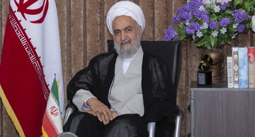 تلاش شبانه روزی پزشکان و پرستاران یادآور رشادت‌ها و حماسه آفرینی‌های دوران دفاع مقدس است