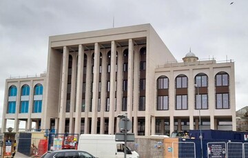 بازسازی بزرگترین مسجد بریتانیا، پس از آتش سوزی ۵ سال پیش