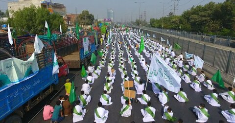 مسيرة وحدة الأمة الإسلامية في لاهور باكستان