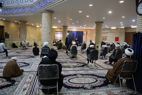 تصاویر/ برگزاری مراسم جشن و عمامه گذاری در مرکز فقهی ائمه اطهار(ع)