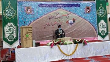 هر ثوابی از تبلیغ طلبه کسب شود پدر و مادرش در آن سهیم هستند