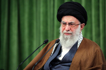 فیلم | نظر رهبر انقلاب در مورد فیلم مارمولک