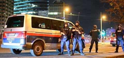 Austria: Turkish man recounts brush with death in Vienna terror attack
