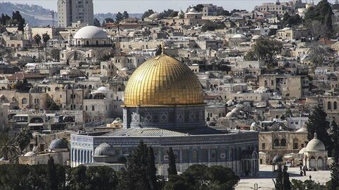 Israel bans Palestinian official from Al-Aqsa Mosque