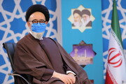 ایران اسلامی به پشتوانه الطاف الهی و با اتخاذ سیاست‌های مستحکم راه خود را ادامه می‌دهد