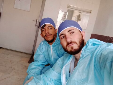 تصاویر/ حضور گروه های جهادی طلاب بیجاری در بیمارستان امام حسین (ع) این شهرستان