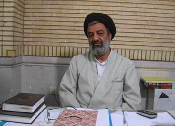 حجت الاسلام والمسلمین سید احمد فقیهی در بیمارستان بستری شد