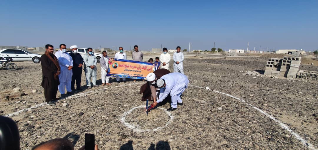 کلنگ احداث مدرسه مرحوم شیخ احمد خسروی در روستای بلک جدید به زمین زده شد+ عکس