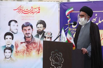 شرط قمی بودن تلاش برای ترویج فرهنگ اهل‌بیت(ع) است