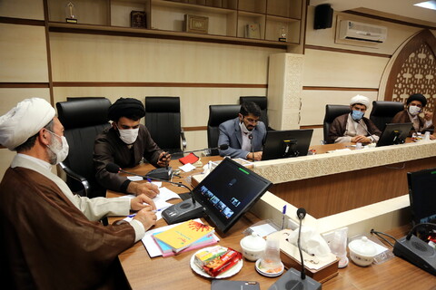 تصاویر/ ویدیو کنفرانس مسئولین ستاد بحران استانها ونمایندگان دفتر اجتماعی سیاسی حوزه