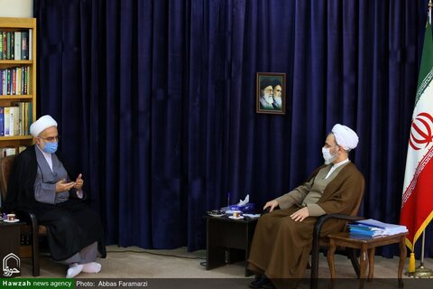 بالصور/ ممثل الولي الفقيه في محافظة كردستان يلتقي بآية الله الأعرافي بقم المقدسة