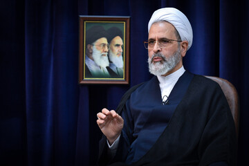 فیلم | ماجرای تأسیس جامعة المصطفی در گفت‌وگو با آیت الله اعرافی