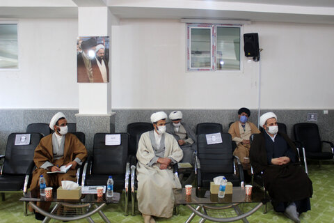 تصاویر/ نشست روحانیون عقیدتی سیاسی نیروی انتظامی  با نماینده ولی فقیه در خراسان شمالی