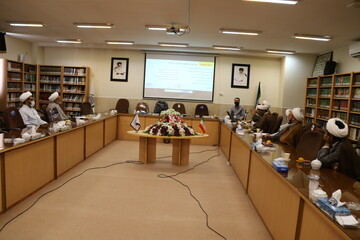 کرسی آزاداندیشی «نقد رَوَند آموزش مهارت‌های پژوهشی در حوزه علمیه اصفهان» برگزار شد