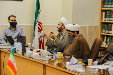 تصاویر/ کرسی آزاد اندیشی نقد رَوَند آموزش مهارتهای پژوهشی در حوزه علمیه اصفهان