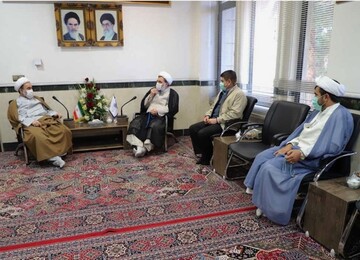 دفتر تبلیغات از افراد متخصص در استان سیستان و بلوچستان استفاده کند