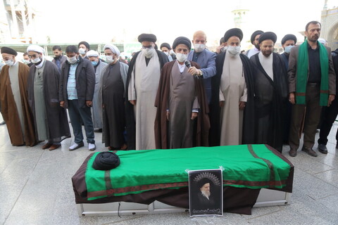 تشييع جثمان آية الله السيد عباس المدرسي اليزدي بقم المقدسة