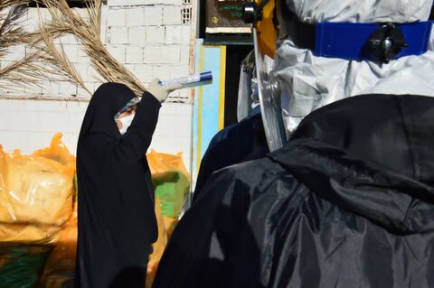 تغسیل اموات کرونایی توسط طلاب خواهر مدرسه علمیه معصومیه شیراز