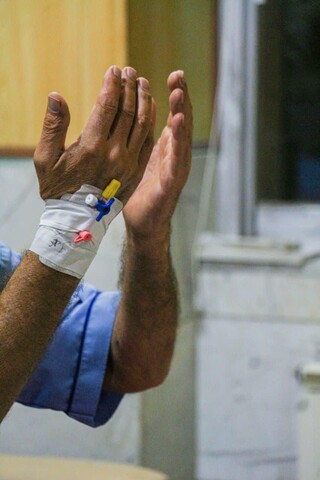 تصاویر/ حال و هوای رضوی در بیمارستان های کرونایی یزد