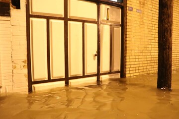 لزوم بازسازی ۵ هزار واحد مسکونی آسیب‌دیده ناشی از آب‌گرفتگی بندر امام