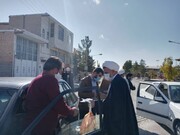 تصاویر / توزیع بسته های بهداشتی و فرهنگی توسط طلاب و روحانیون جهادی یزد