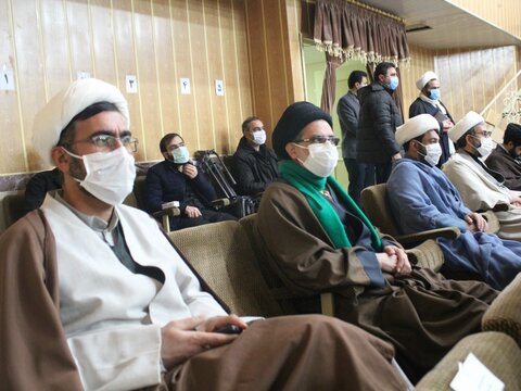 تصاویر/ نشست روحانیون و طلاب بیجار با نماینده ولی فقیه در استان کردستان