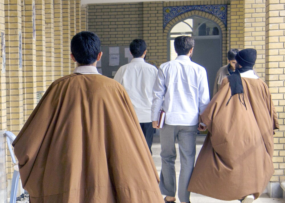 تیزر | پذیرش طلبه در مدرسه علمیه سفیران هدایت آزادشهر