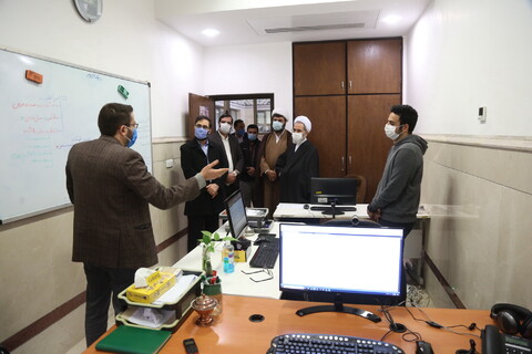 بازدید آیت الله اعرافی از مرکز فناوری اطلاعات حوزه‌های علمیه 