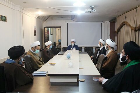 تصاویر/ برگزاری جلسه کمیته همکاری حوزه و دانشگاه در حوزه علمیه کردستان