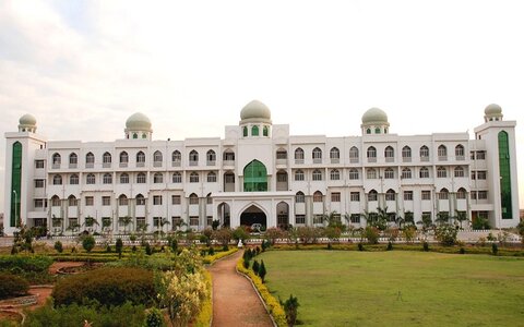 مولانا آزاد نیشنل یونیورسٹی