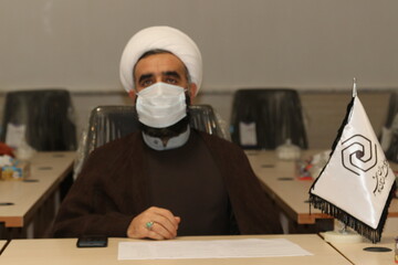 محور اصلی آموزشی  حوزه علمیه، تربیت و پرورش اخلاق است