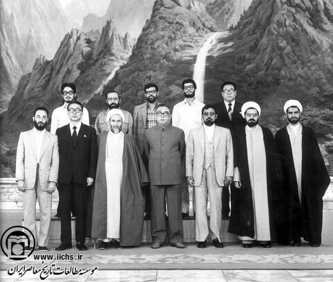 آیت‌الله محمد یزدی همراه با هیئتی از مجلس شورای اسلامی در سفر به کره شمالی   سال  1360
