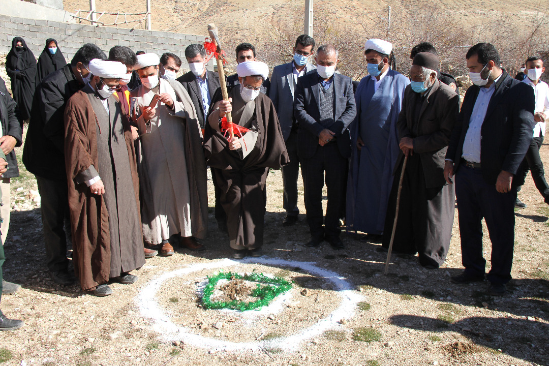 ماجرای ساخت مسجد روستای رزگه با عنایت رهبر انقلاب