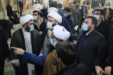 تصاویر/  بازدید رئیس سازمان تبلیغات اسلامی از قرارگاه مردمی سلامت منطقه 21